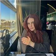 Buonasera! 
Studentessa determinata che unisce passione, impegno e apprendimento